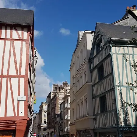 Le Velours Des Gantiers, Confort Et Hospitalité En Plein Centre Historique Appartement *